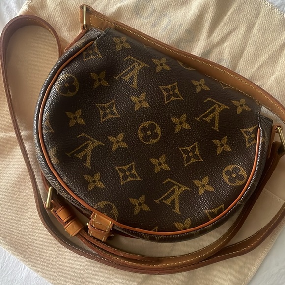 Authentic Vintage LOUIS VUITTON Monogram Tambourin Crossbody Handbag - Picture 10 of 11